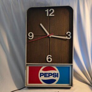 Vintage Diet Pepsi Advertising Plastic Electric Hanging Wall Clock Works